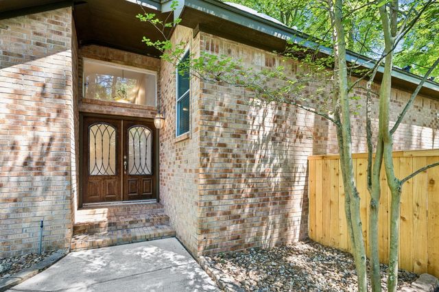 11 Cedar Chase Place, The Woodlands, TX 77381