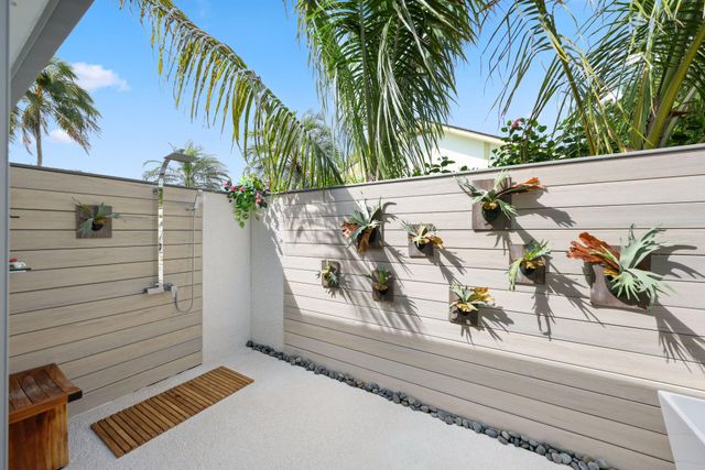 4545 S Lake Drive, Boynton Beach, FL 33436