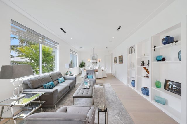 4545 S Lake Drive, Boynton Beach, FL 33436