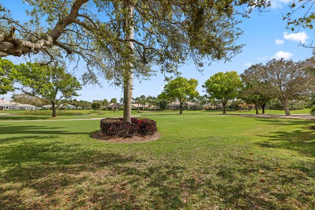 4545 S Lake Drive, Boynton Beach, FL 33436