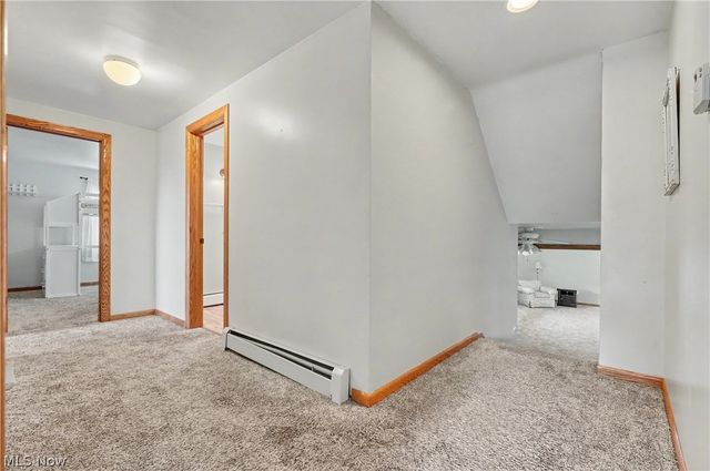 8524 Sleepy Hollow Drive NE, Warren, OH 44484
