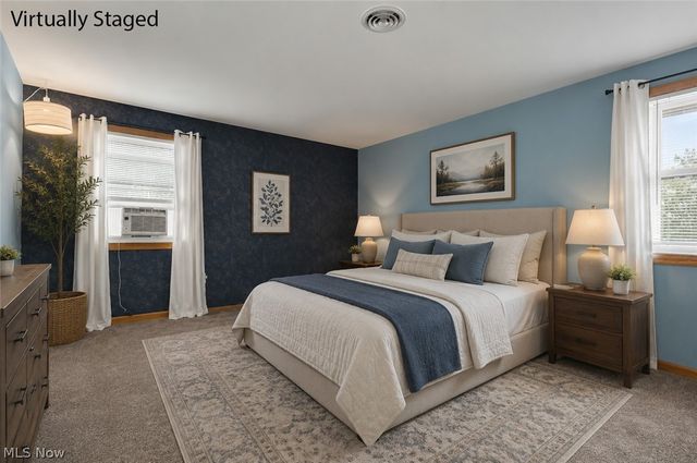 8524 Sleepy Hollow Drive NE, Warren, OH 44484