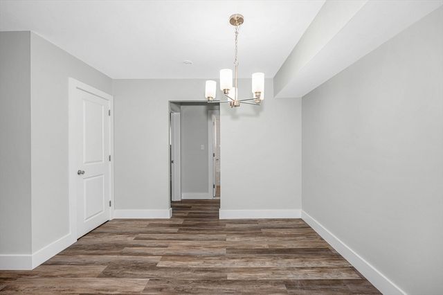 9 Longwood Dr 1, Andover, MA 01810