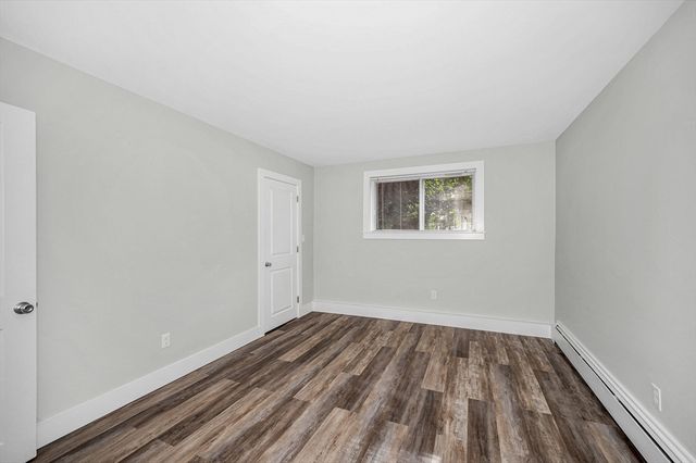 9 Longwood Dr 1, Andover, MA 01810