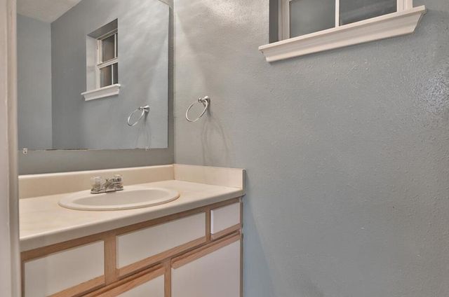 9042 Mcgallion Road, Houston, TX 77022