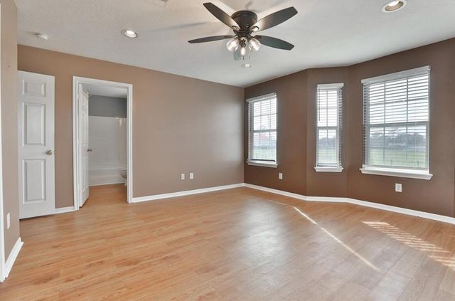 9042 Mcgallion Road, Houston, TX 77022