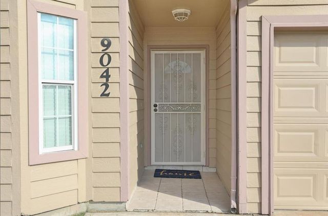 9042 Mcgallion Road, Houston, TX 77022