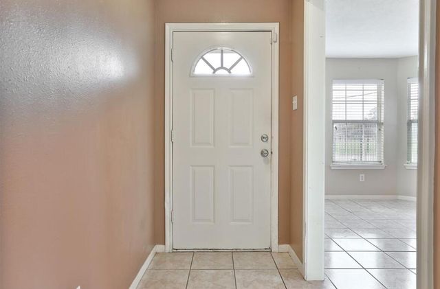 9042 Mcgallion Road, Houston, TX 77022