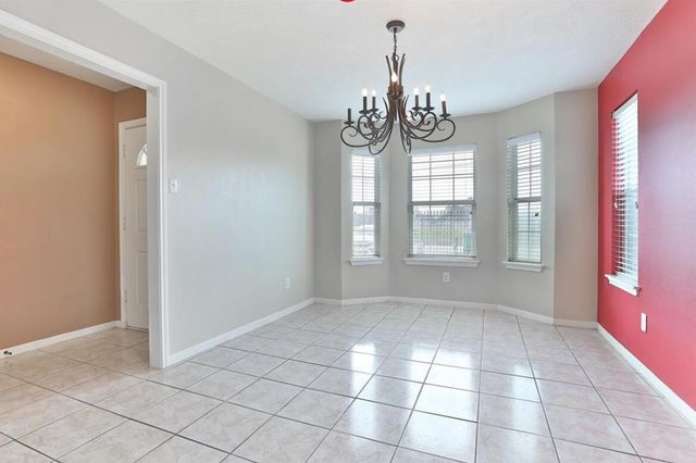 9042 Mcgallion Road, Houston, TX 77022