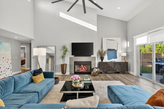 3501 Constitution DR, Lago Vista, TX 78645