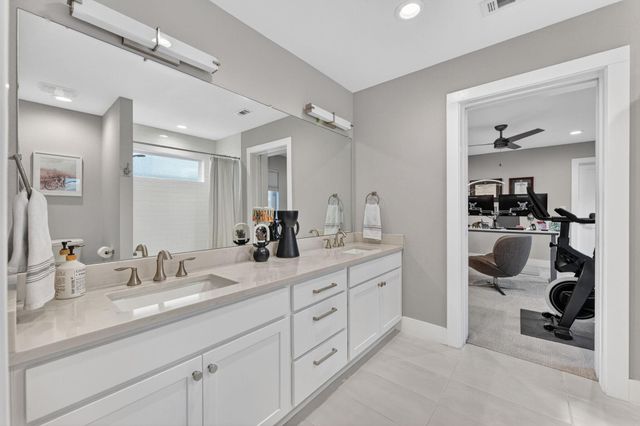 3501 Constitution DR, Lago Vista, TX 78645