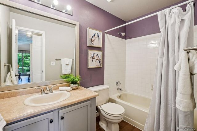 1310 S Monaco Parkway G, Denver, CO 80224