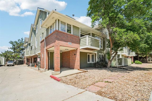 1310 S Monaco Parkway G, Denver, CO 80224