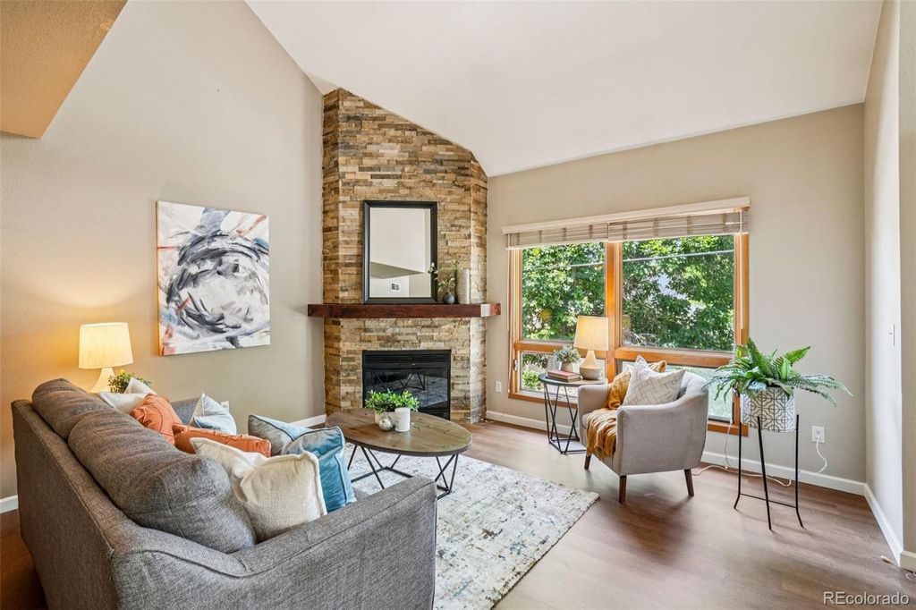 1310 S Monaco Parkway G, Denver, CO 80224