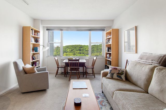 2400 Johnson Avenue 3B, Bronx, NY 10463