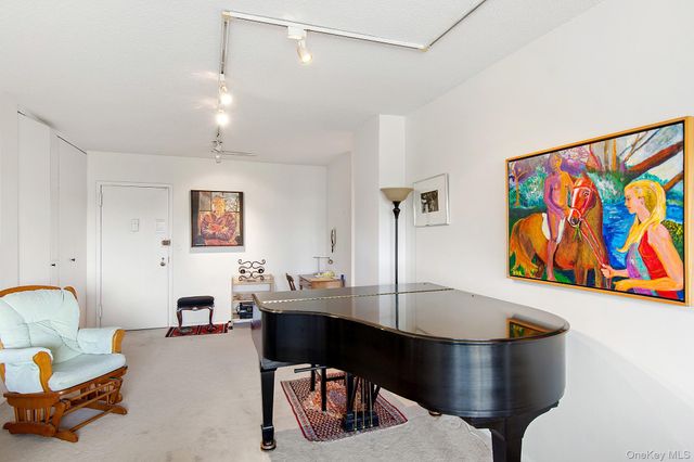 2400 Johnson Avenue 3B, Bronx, NY 10463