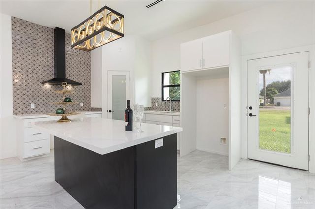 2109 Mauve Drive, Mission, TX 78572