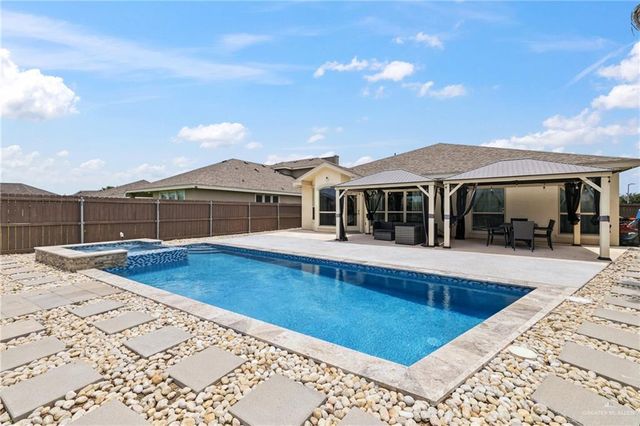5260 Lost Creek Lane, Mcallen, TX 78504