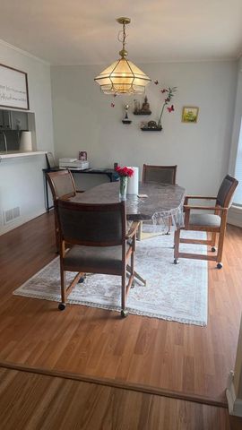 4791 Amber Circle, Hoffman Estates, IL 60192