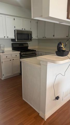 4791 Amber Circle, Hoffman Estates, IL 60192