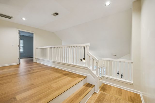 1024 Elmshade Ln, Nashville, TN 37211