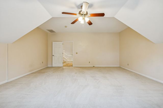 1024 Elmshade Ln, Nashville, TN 37211