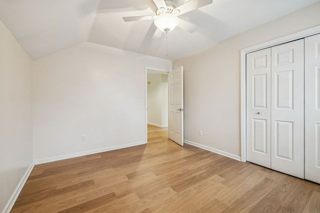 1024 Elmshade Ln, Nashville, TN 37211