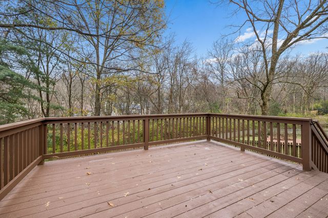 1024 Elmshade Ln, Nashville, TN 37211