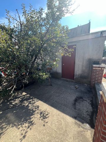 1040 WILLMOHR Street, New York City, NY 11212