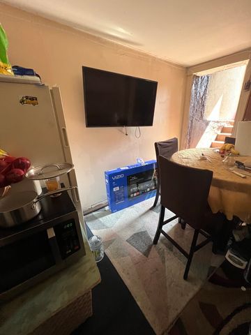 1040 WILLMOHR Street, New York City, NY 11212