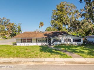421 N Frederick Avenue, Daytona Beach, FL 32114