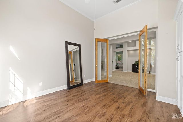 10904 Rockridge Way, Bakersfield, CA 93311