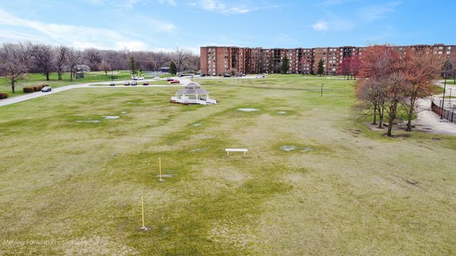 500 Park Avenue 726, Calumet City, IL 60409