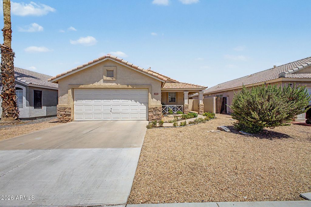 1376 E BINNER Drive, Chandler, AZ 85225 — exterior