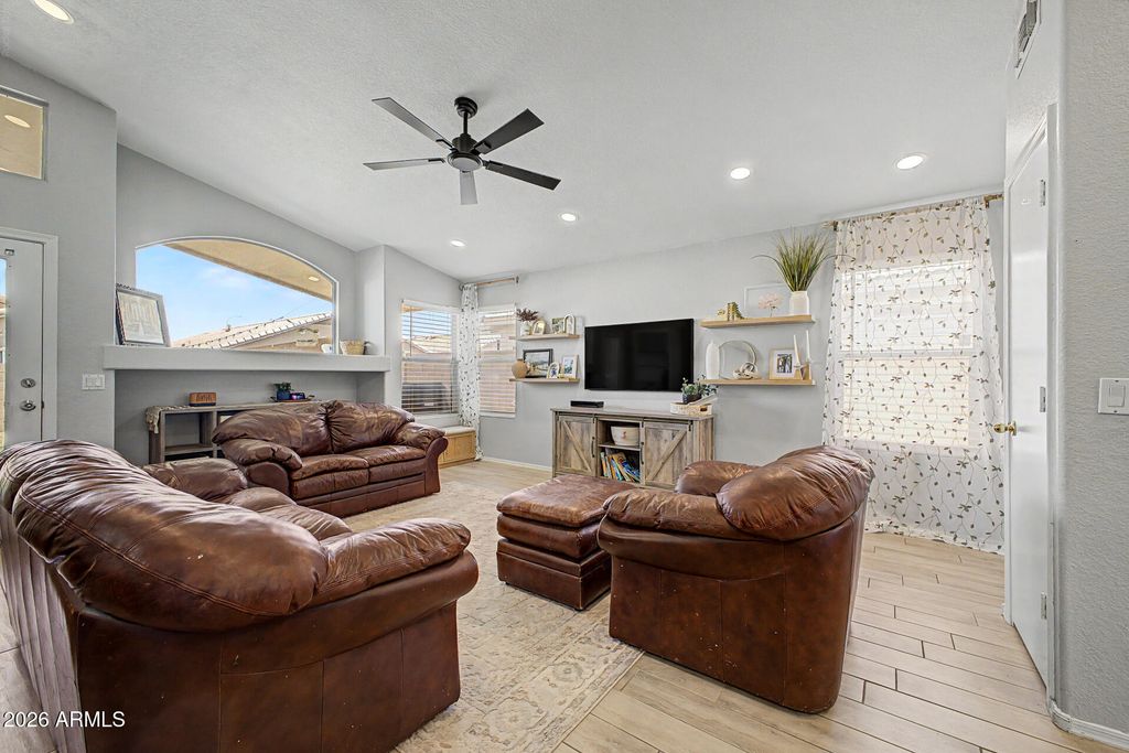 1376 E BINNER Drive, Chandler, AZ 85225 — photo 4