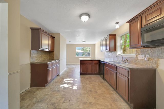 19842 Arrowsmith Drive, Humble, TX 77338