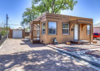422 S Prairie Ave, Pueblo, CO 81005
