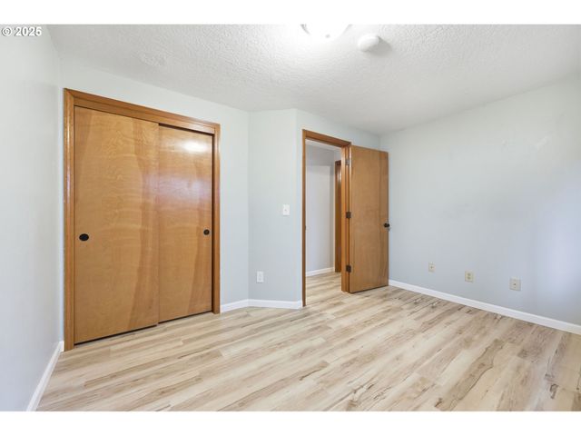7285 Se VILLA St, Hillsboro, OR 97123