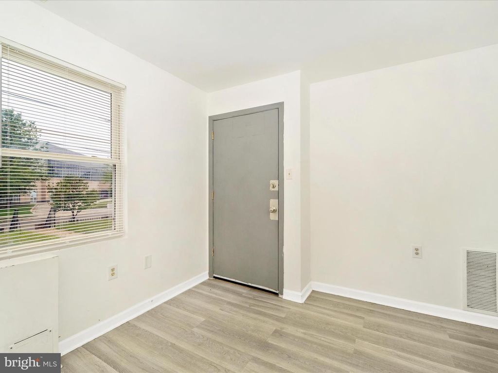4811 QUARLES ST NE, Washington, DC 20019