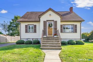 51 Connors Lane, Stratford, CT 06614