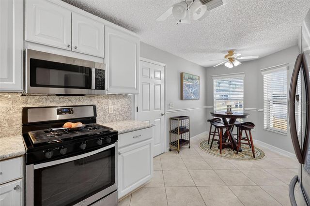 604 HARTLEY PLACE, The Villages, FL 32162