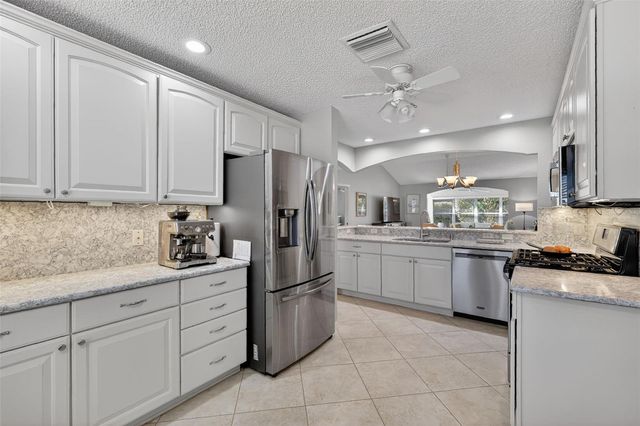 604 HARTLEY PLACE, The Villages, FL 32162