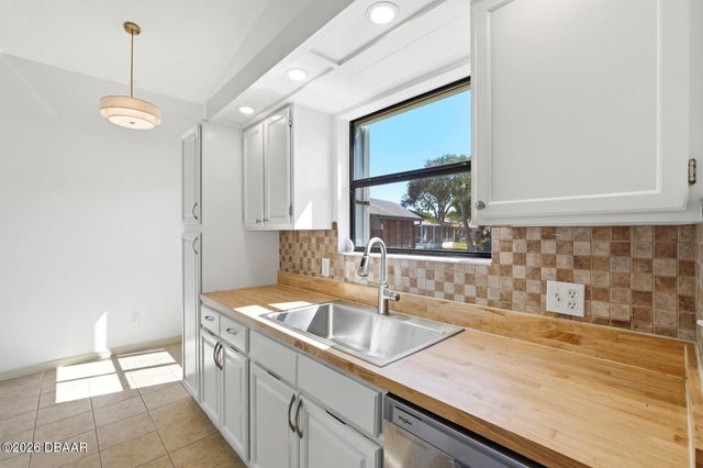 714 Fox Tail Court, New Smyrna Beach, FL 32168