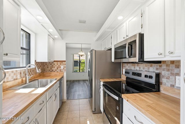 714 Fox Tail Court, New Smyrna Beach, FL 32168