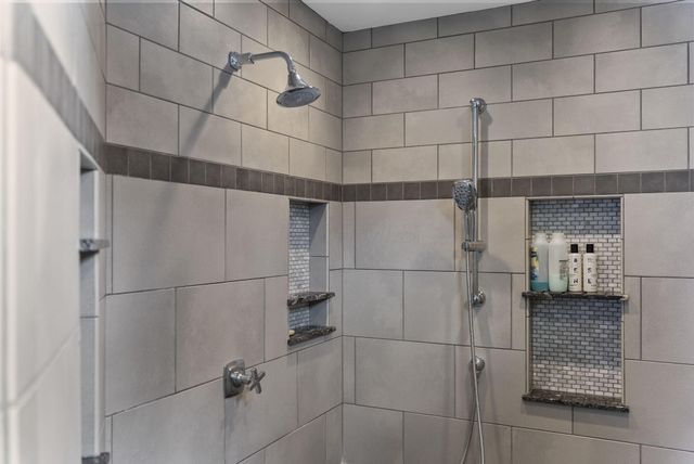 1851 Berkshire Road, Columbus, OH 43221