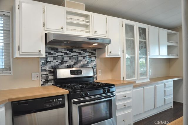 201 E Arrow Highway 4, Glendora, CA 91740