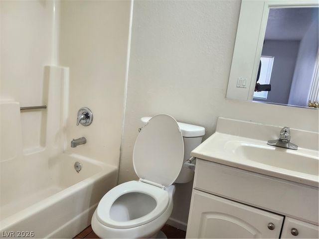 3437 East Cheyenne Avenue D, North Las Vegas, NV 89030