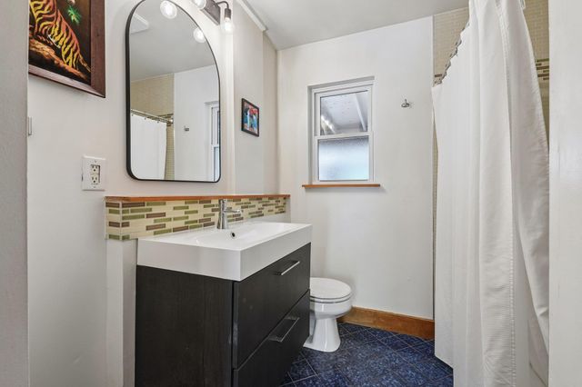 200 La Vista ST, Austin, TX 78704