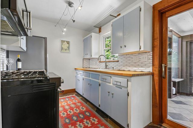 200 La Vista ST, Austin, TX 78704