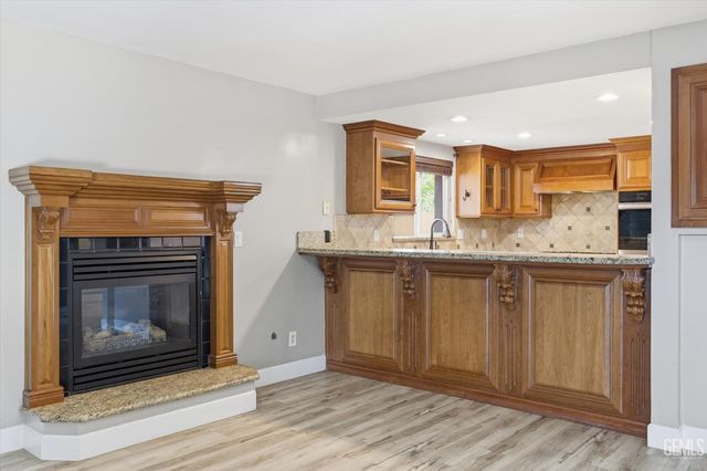 7100 Tioga Court, Bakersfield, CA 93309